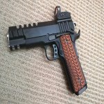 Sig 1911 22 lok grip.jpg