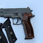 sig sig sig p226 grips armorycraft1.jpg