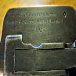markings%20on%20side%20of%20rear%20sight%20base.jpg