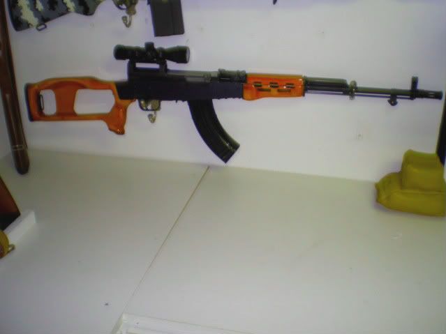 GUNS131.jpg