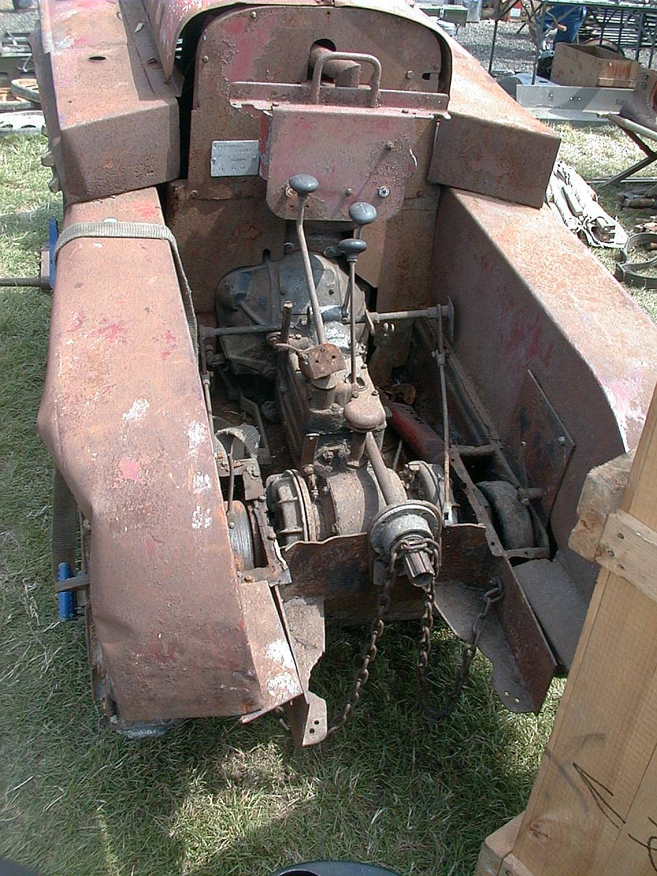 Babiole_kettenkrad_farm_tractor_2.jpg