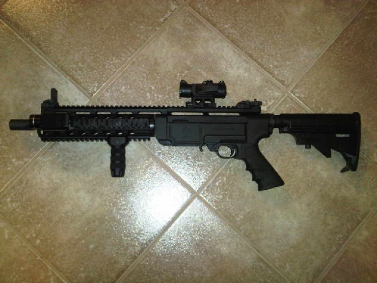 SR-22_1_sml.jpg