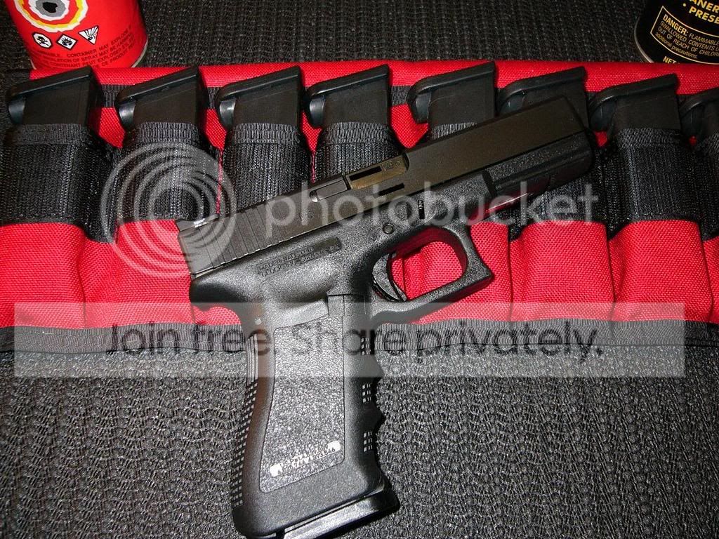 NewGlock17pic2Small.jpg