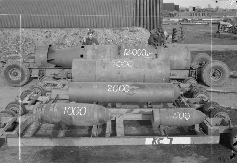 Raf_ww2_bombs.jpg