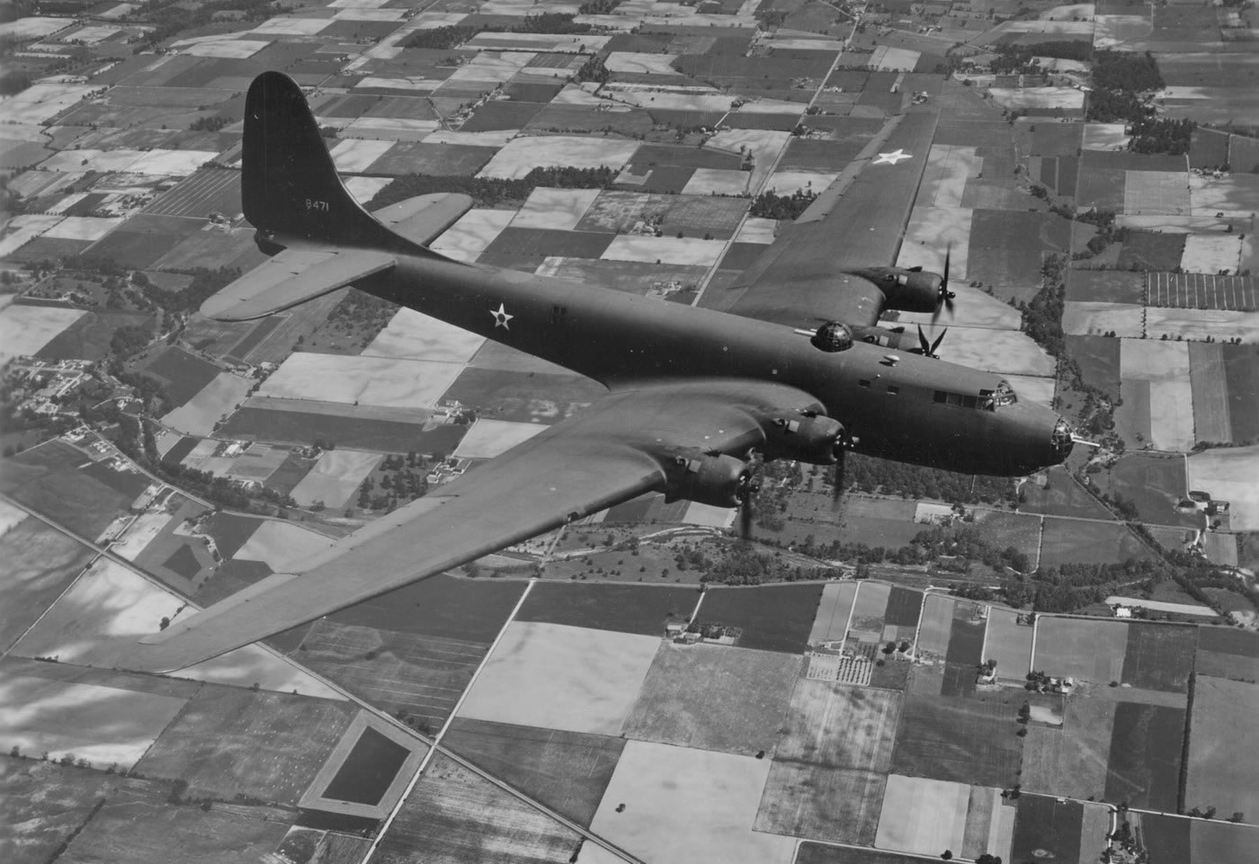 XB-19_01.jpg