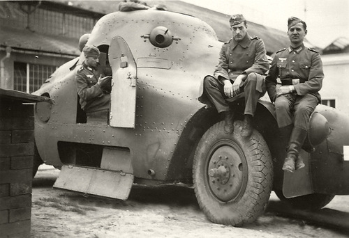 spahpanzerwagen_Skoda-PA-II(Fu).jpg