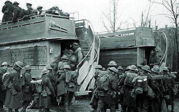 1216_battlebus_4.jpg
