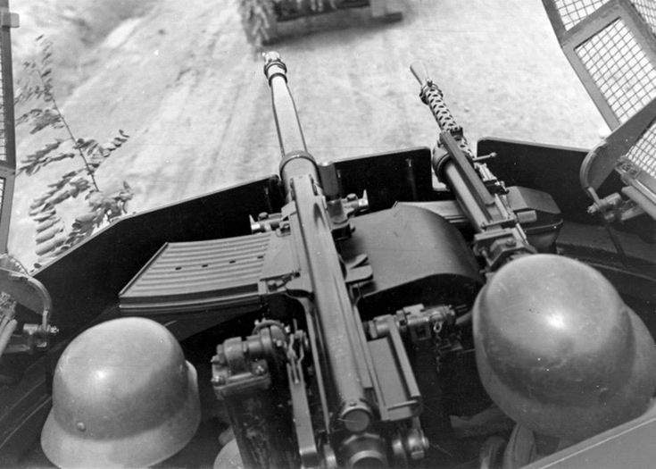 9d832016ca3ca205ad97d60d1da207d6--armored-car-ww-photos.jpg