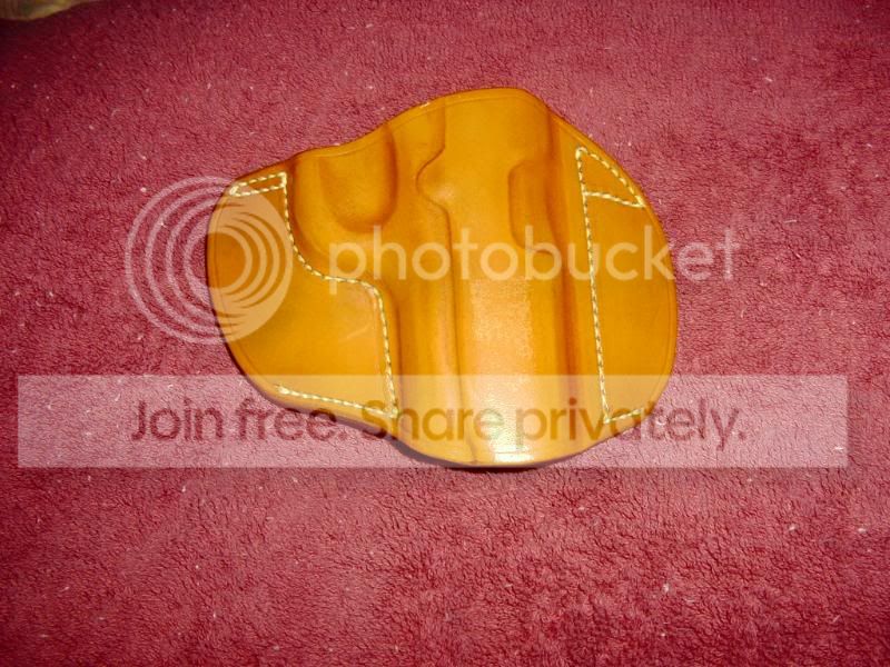 Horseshoeholster2.jpg