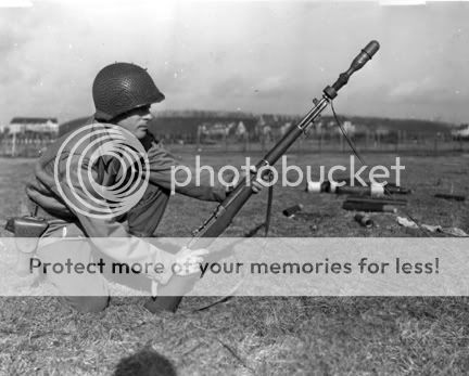 M1_Garand_rifgren-shooting_line.jpg