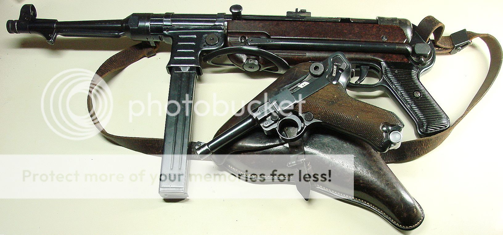 WWIIGermanMP40submachinegun.jpg