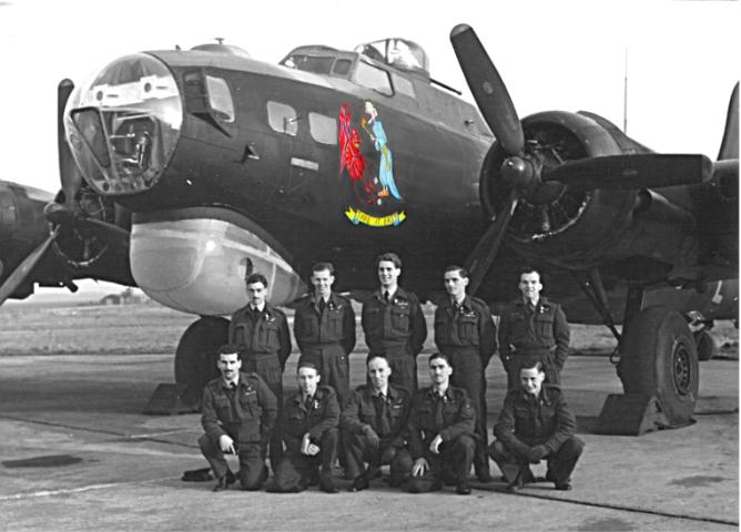 Fortress_Wynne_Crew_at_Foulsham_1945.jpg