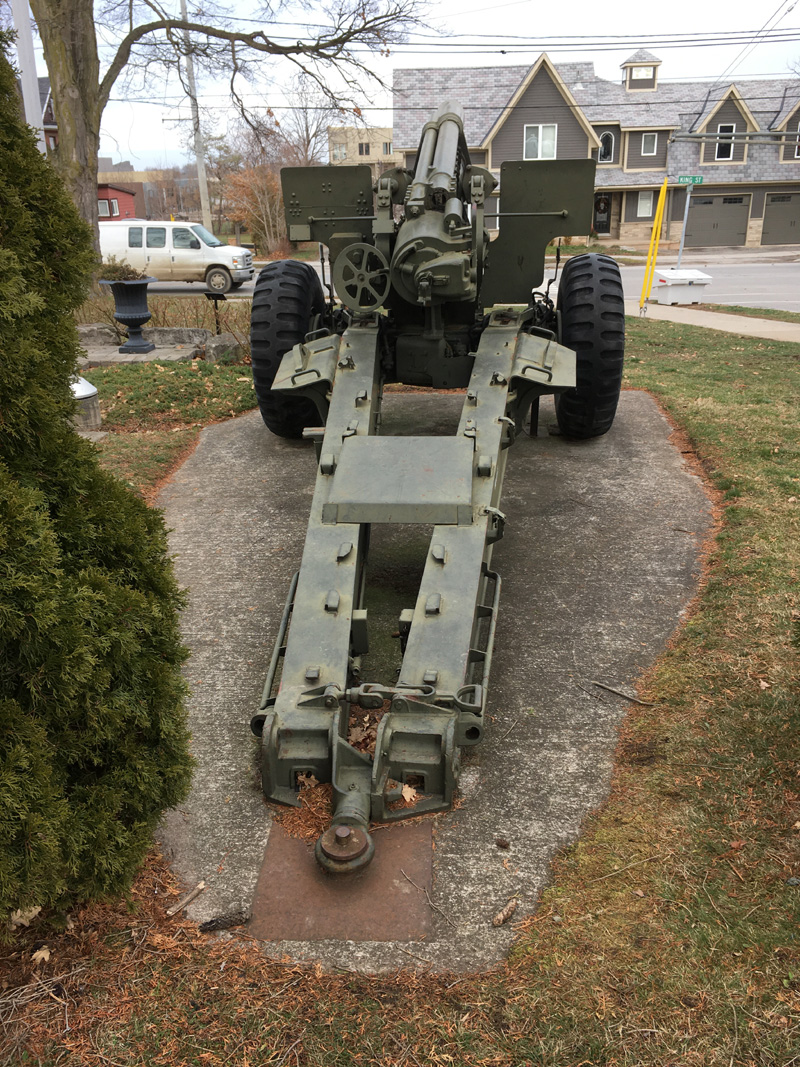 155mmHowitzer_3.jpg
