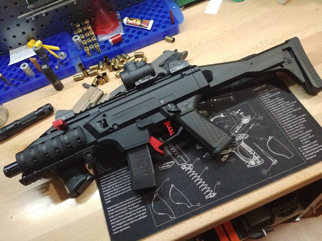 Vq7KKe4l.jpg