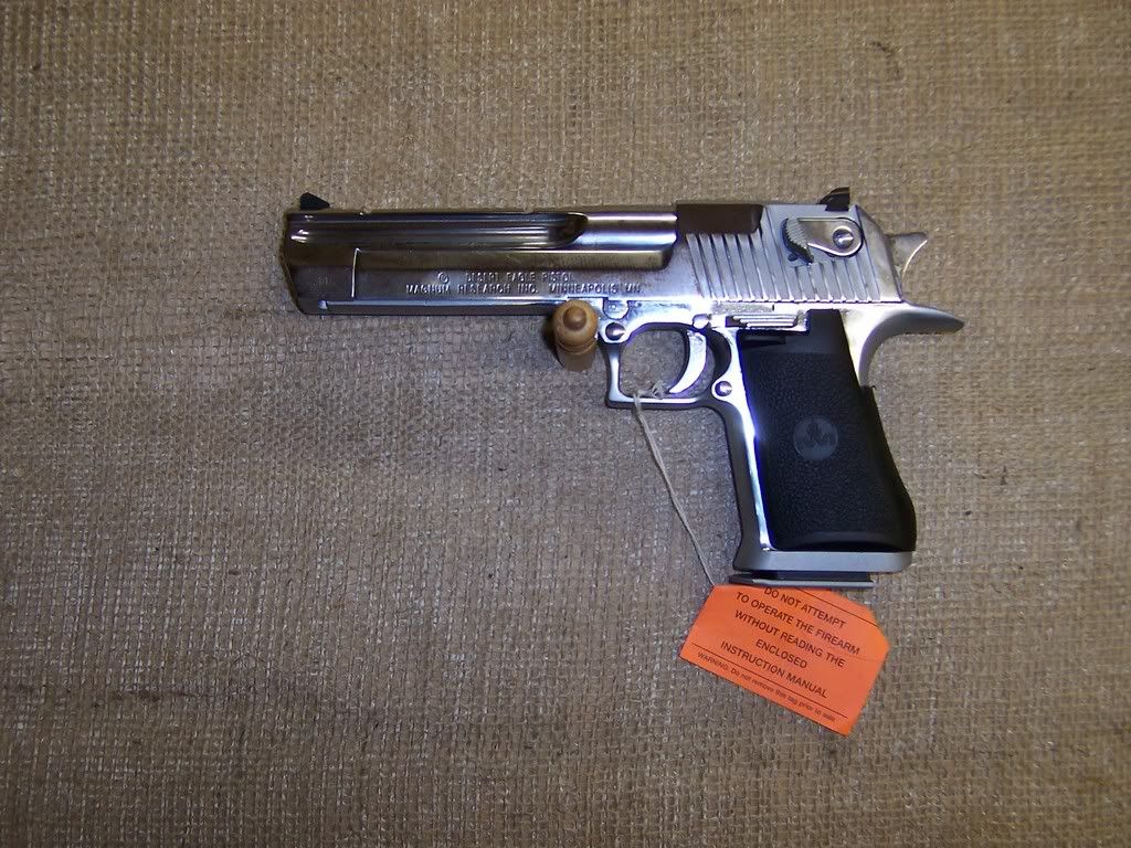 NGH14129DesertEagleChromeleft.jpg