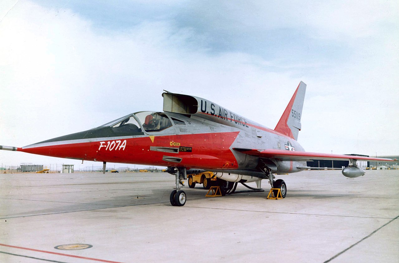 1280px-NAA_XF-107A.jpg