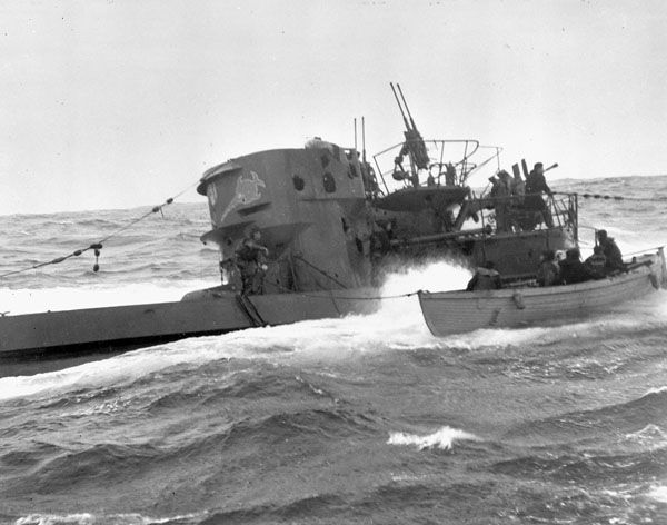 78bb353a3bdc7d4485310786e7346b84--german-submarines-corvette.jpg