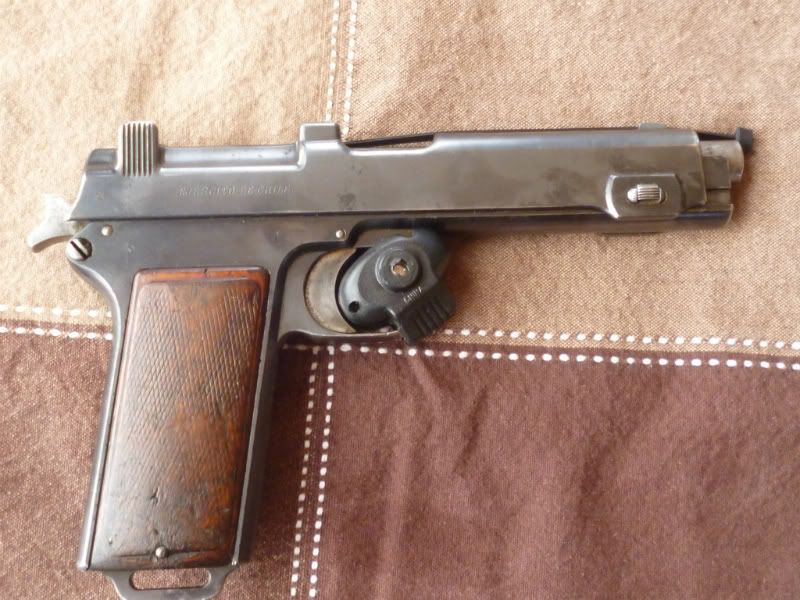 Pistol017.jpg