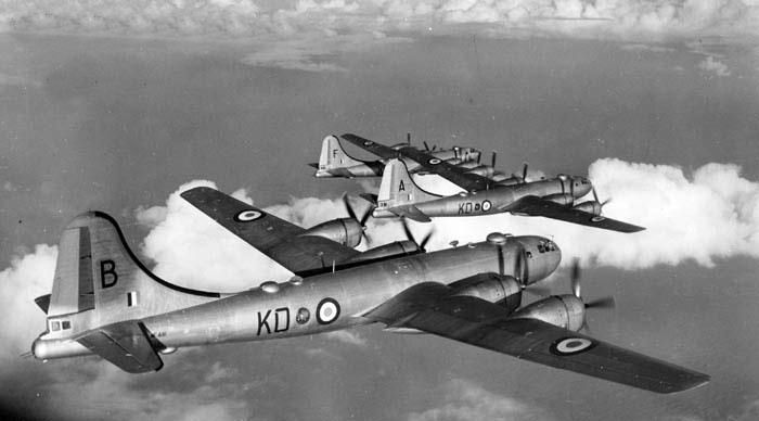 Boeing_Washington_heavy_bombers_-_1951.jpg