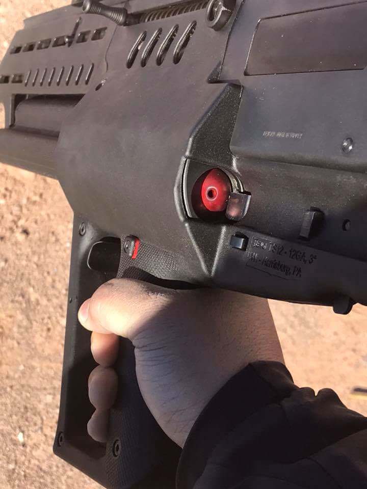 UfmR8JK.jpg
