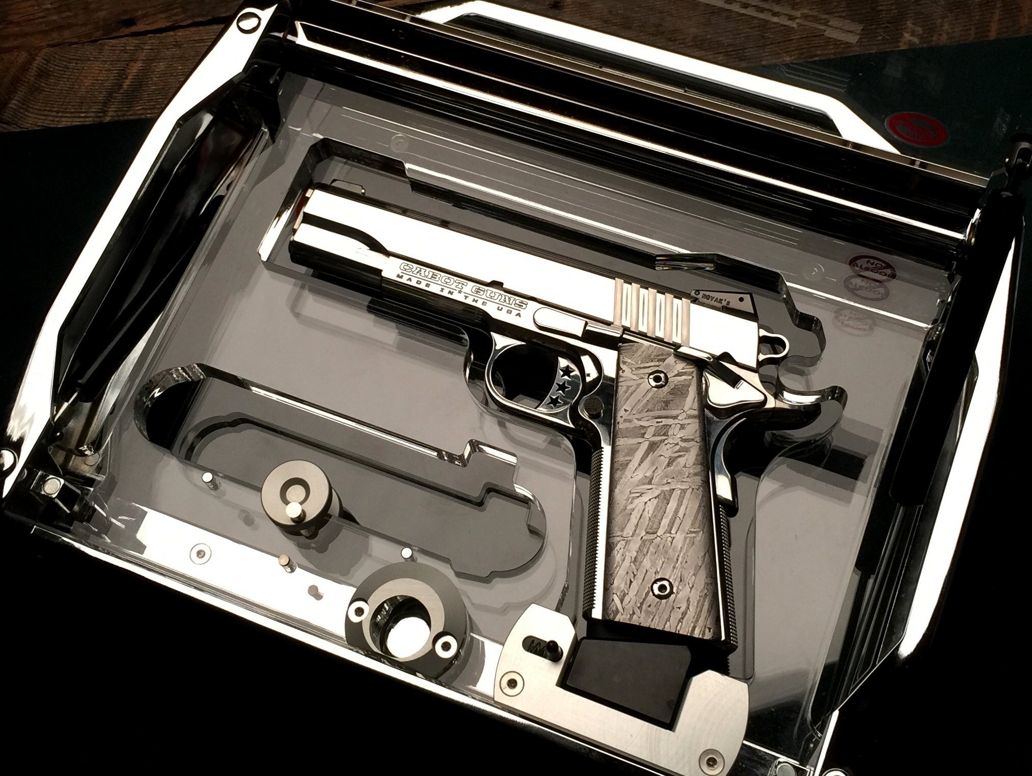 cabot-1911-pistol-meteorite-03.jpg