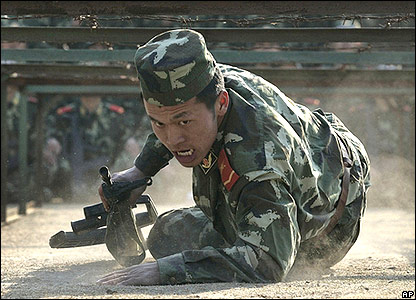 _44467493_china_soldier_416ap.jpg