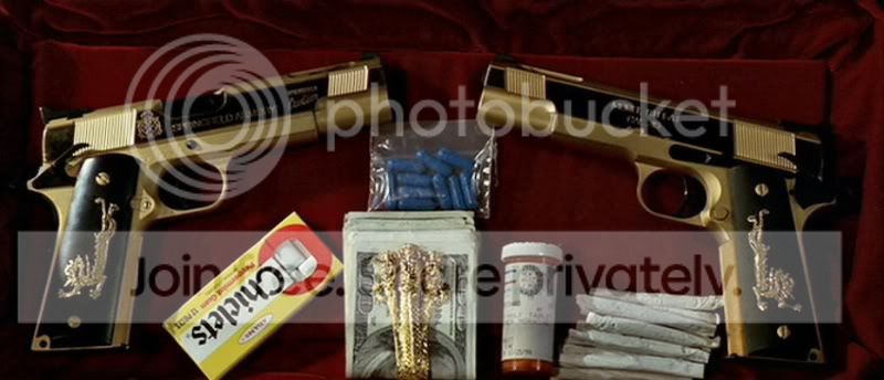 800px-FO-Gold1911s-5.jpg