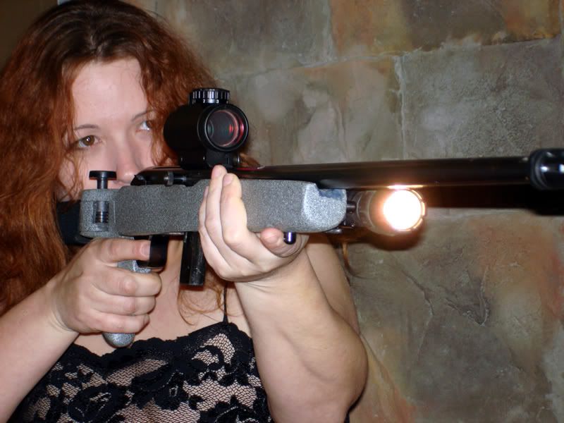 mitten_gun92.jpg