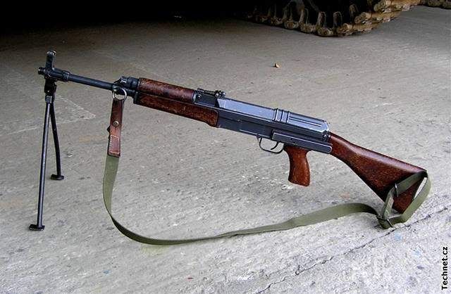 VZ_Bipod_010.jpg