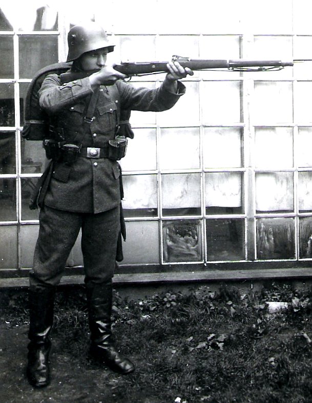 lith_m1898_rifle.jpg