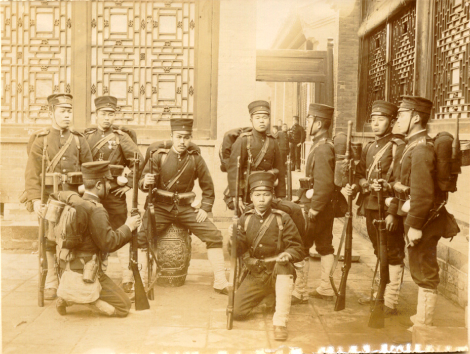 japanese-troops-1900.jpg
