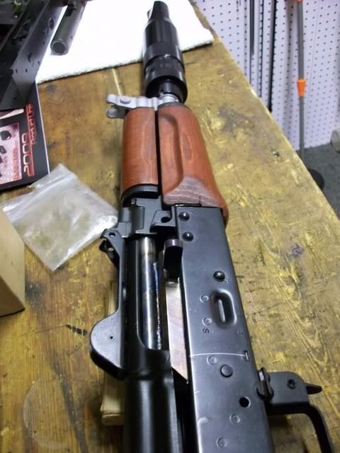 AKbolt016.jpg