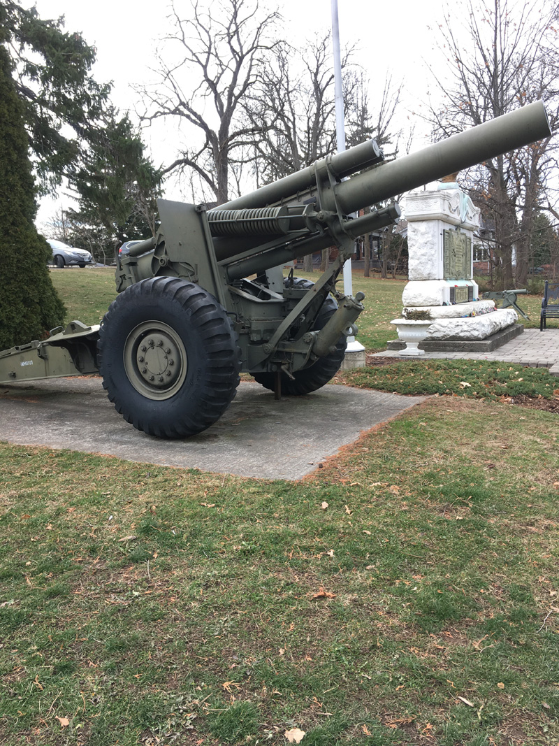 155mmHowitzer_1.jpg