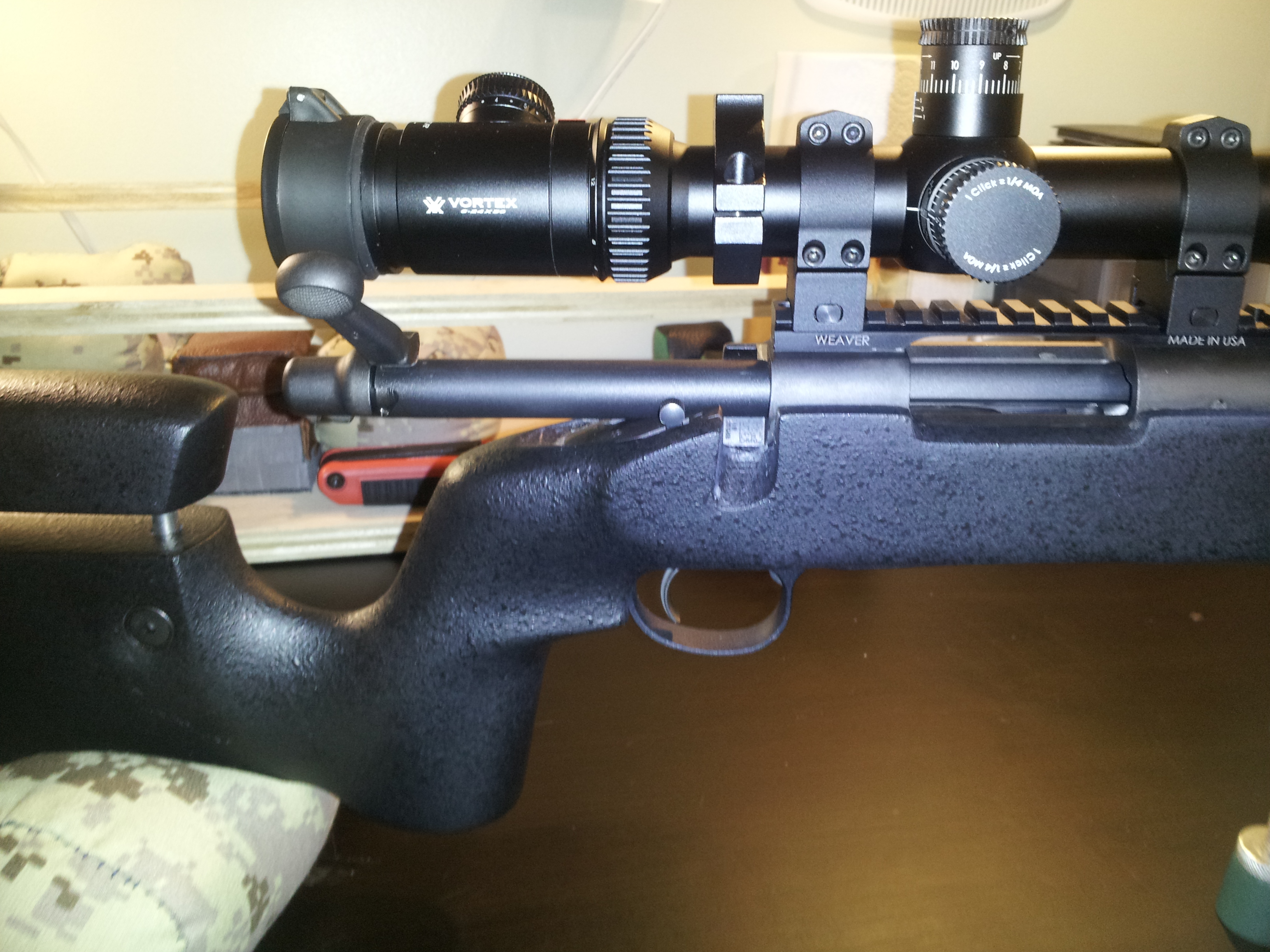 4AHUzP8.jpg
