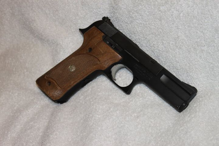 smithandwesson422_zpsb72bd861.jpg