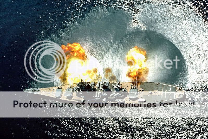 800px-Uss_iowa_bb-61_pr.jpg