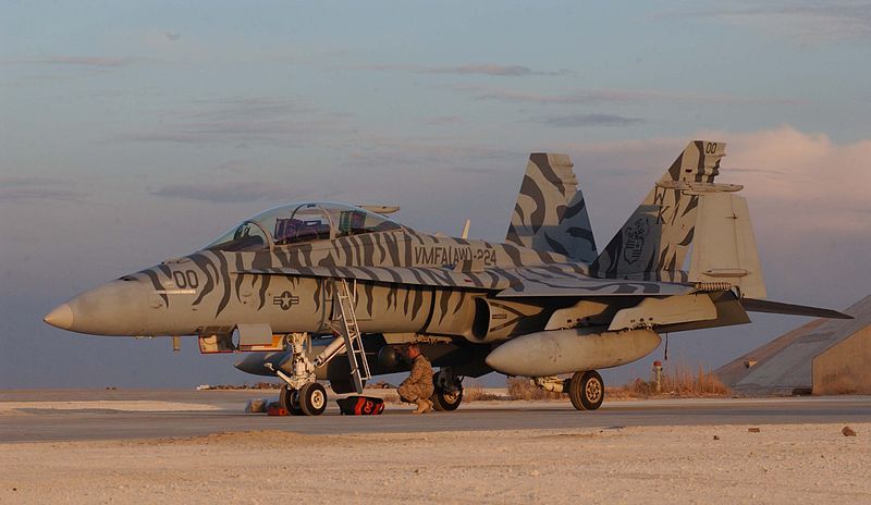 800px-FA18D_Bengals.JPG