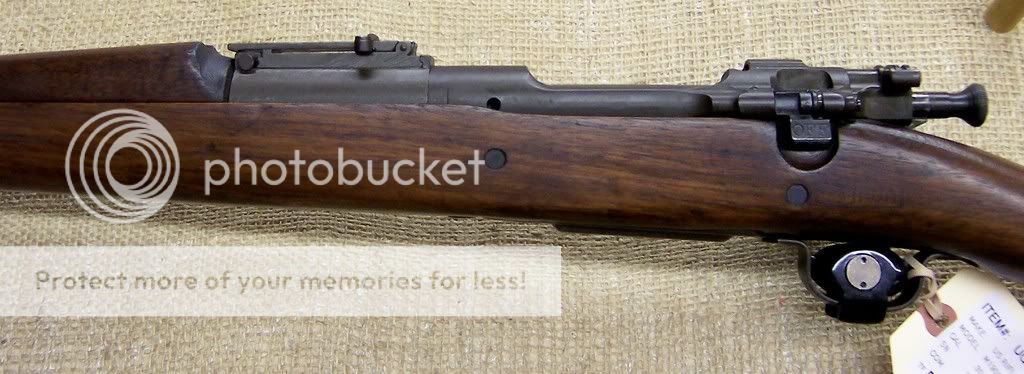 UG17328_US_Rifle_left.jpg