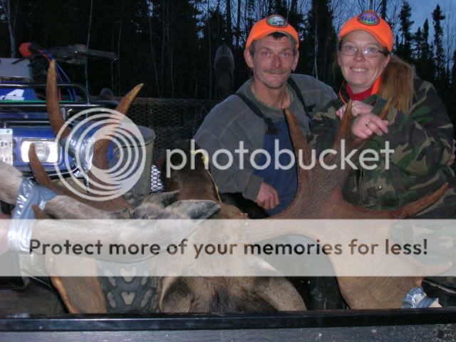 FamilyphotowithBullcalfbikeandtrail.jpg