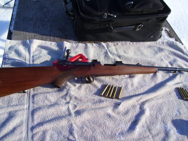 93x62withpistolbullets001.jpg