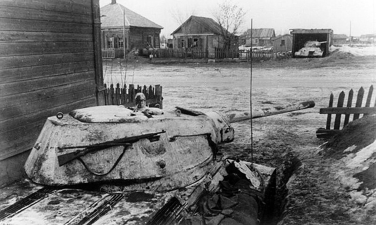 T-34-inVill42.jpg~original