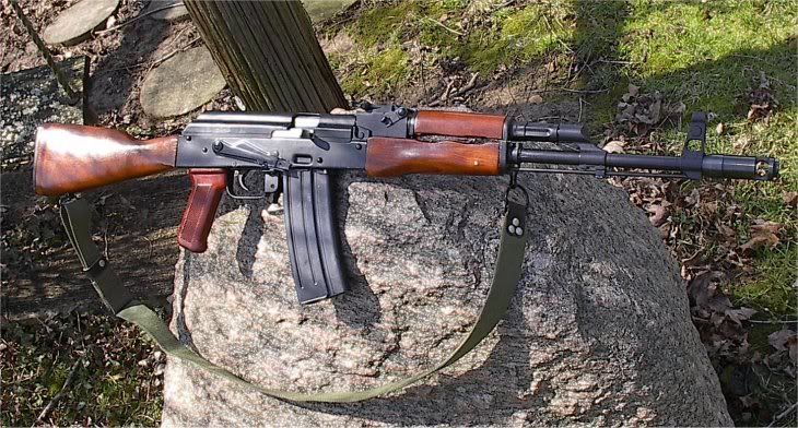 AKT98223.jpg
