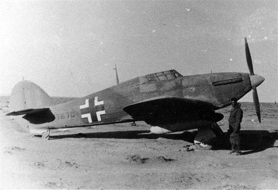 Hurri%20v7670.jpg