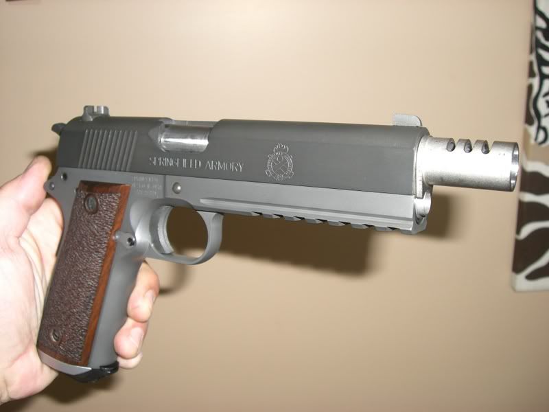 Gunsstuff051.jpg