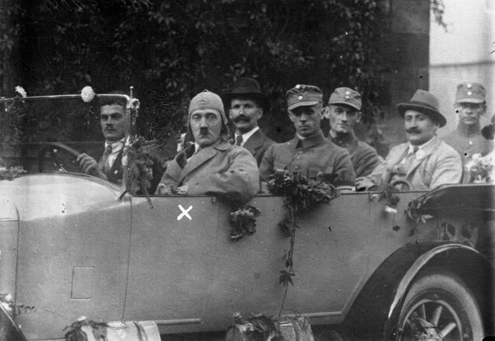 1923.jpg