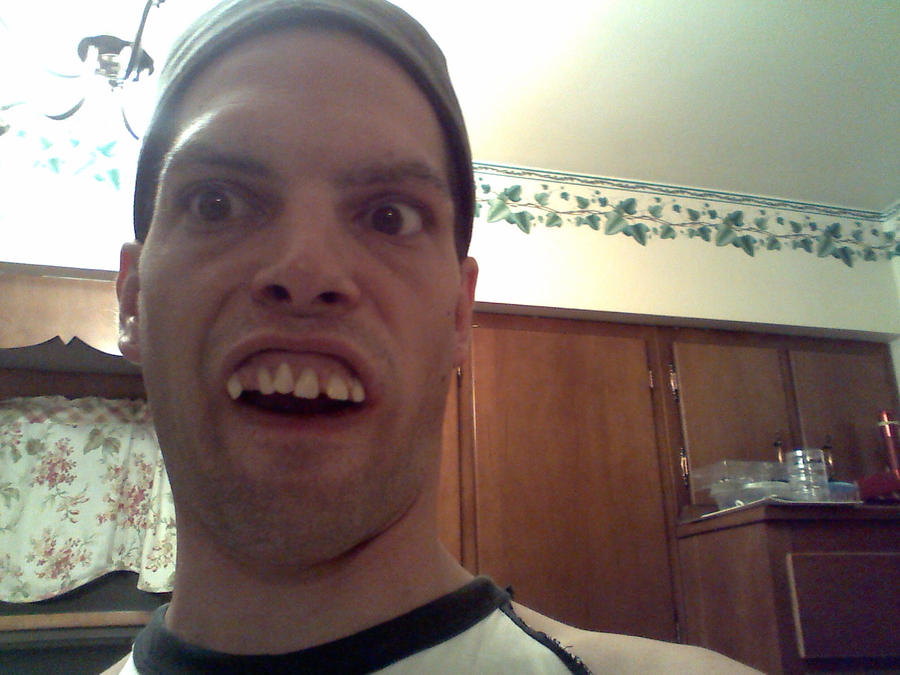 bubba_teeth_self_made_by_mattstats09-d5clz7m.jpg