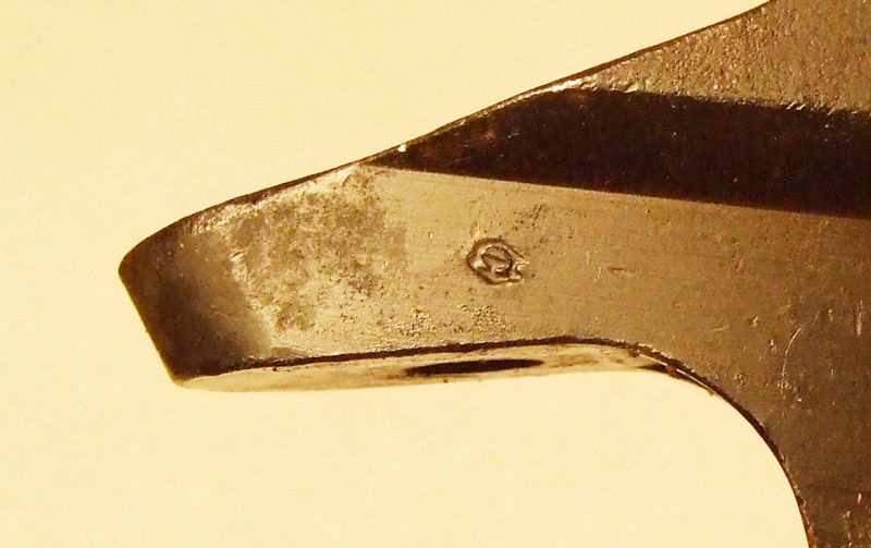 Tang-right_zpsab4a5021.jpg