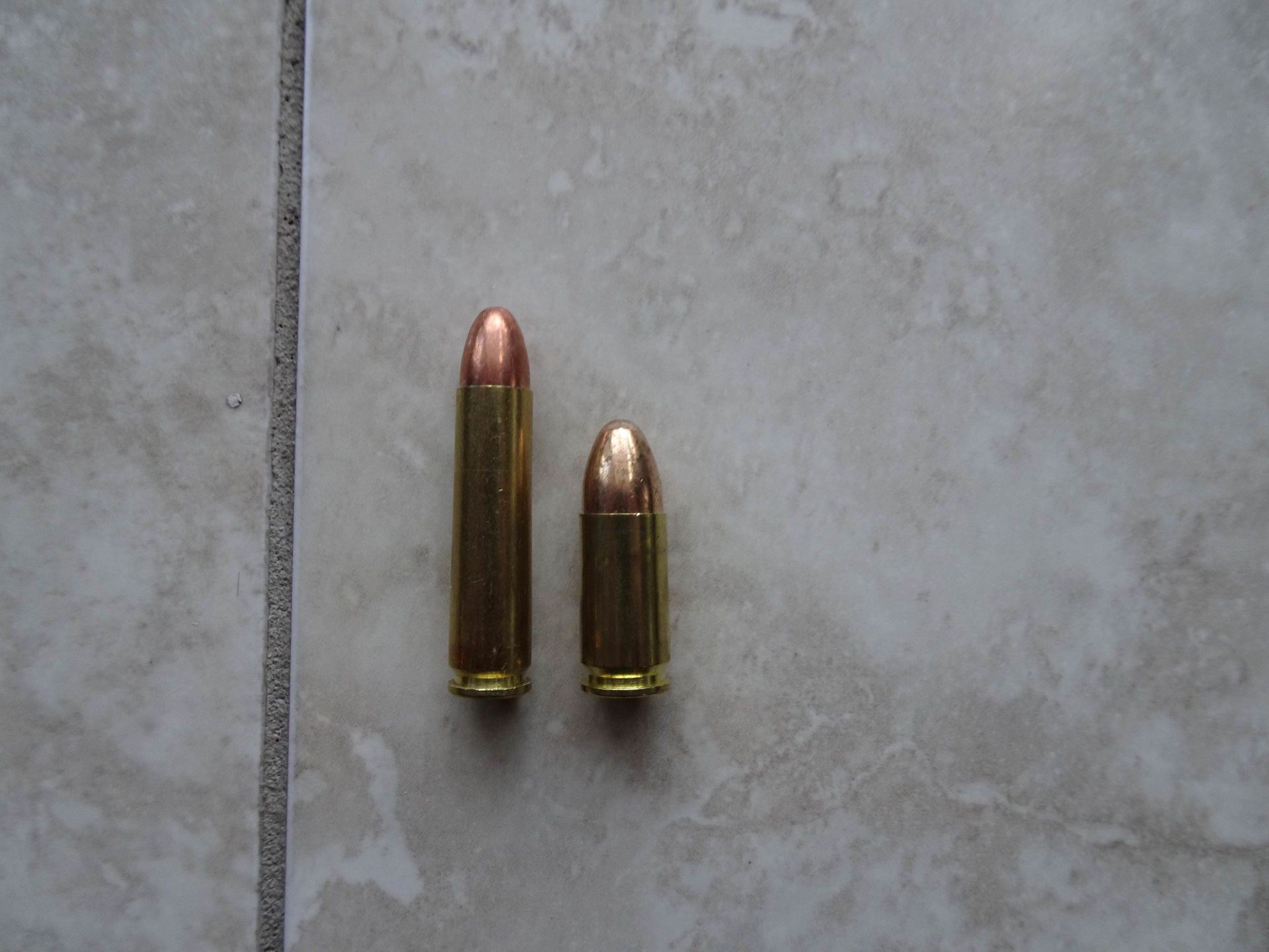 v2z2LR3.jpg