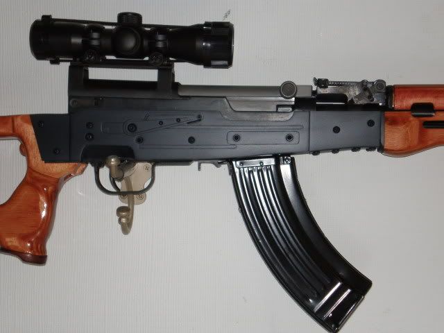 GUNS135.jpg