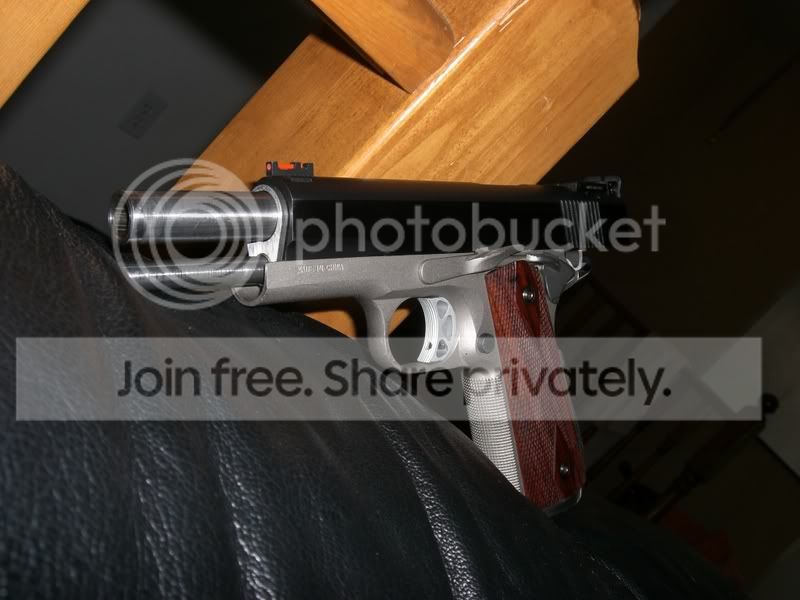 Gunsstuff075.jpg